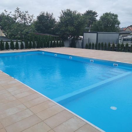 Apartament Perlowa Przystan Kolobrzeg Sienkiewicza 外观 照片